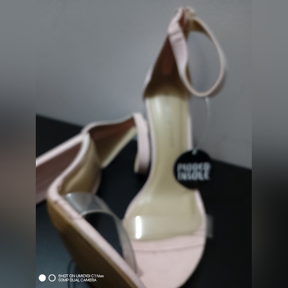 Pink sandals - Picture 7 of 12